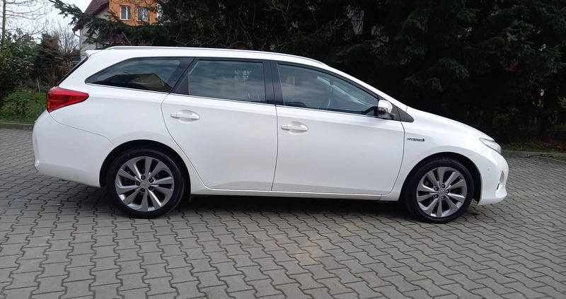 Toyota Auris cena 43500 przebieg: 252825, rok produkcji 2013 z Kraków małe 466